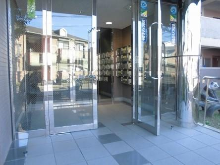 ドエル葛飾のエントランス