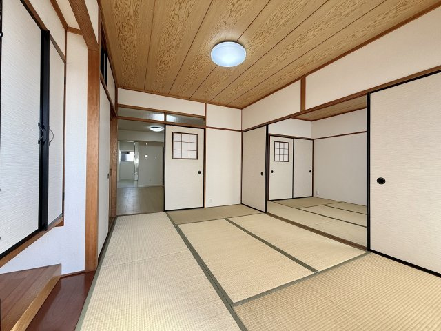シティコーポ滝子通の寝室