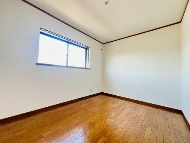 山手2丁目戸建の居間・リビング