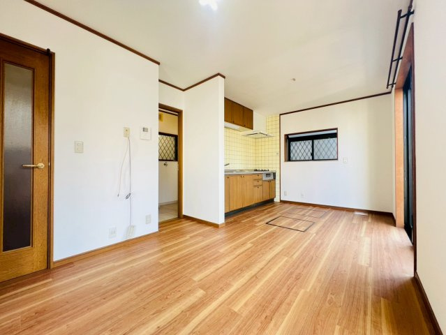 山手2丁目戸建の居間・リビング