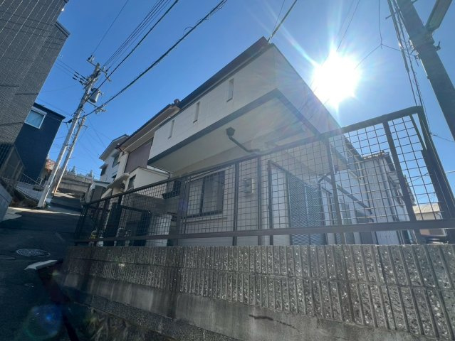 山手2丁目戸建の外観