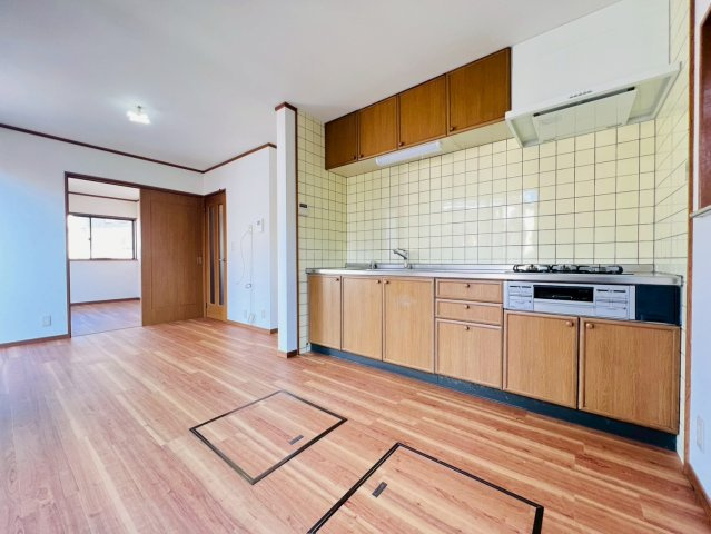 山手2丁目戸建の居間・リビング