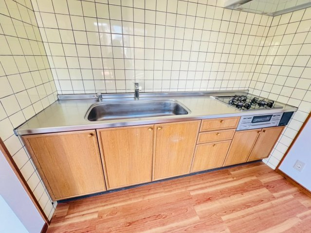 山手2丁目戸建のキッチン