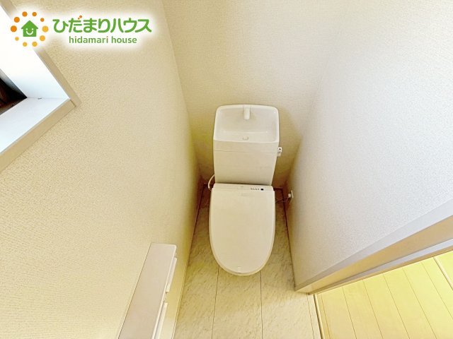 【トイレ】 | 小美玉市上玉里第2　新築戸建　1号棟 | 1・2階にトイレあるため、同時に利用でき混雑を避けられますね