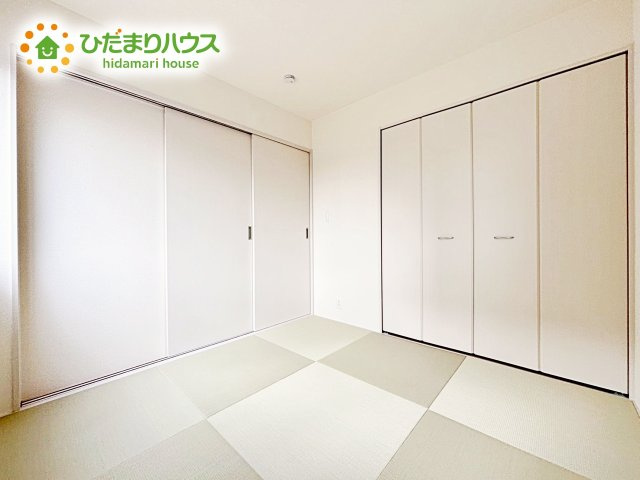 【和室】 | 小美玉市上玉里第2　新築戸建　1号棟 | 小さなお子さまのいる方におすすめ！リビング横の和室でお子様が遊んでる様子も確認できます(^^)/