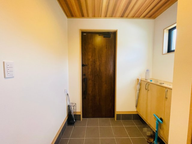 【玄関】 | 深谷市小前田　中古戸建