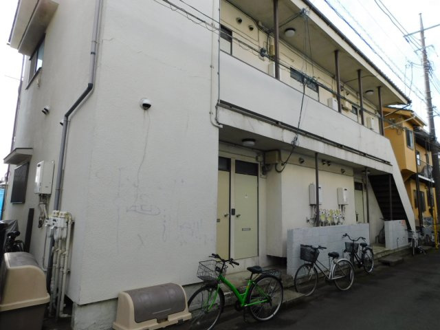 小金井市東町３丁目のアパートの外観