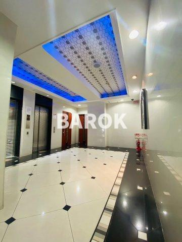 福岡市博多区博多駅南２丁目の賃貸マンションのエントランス