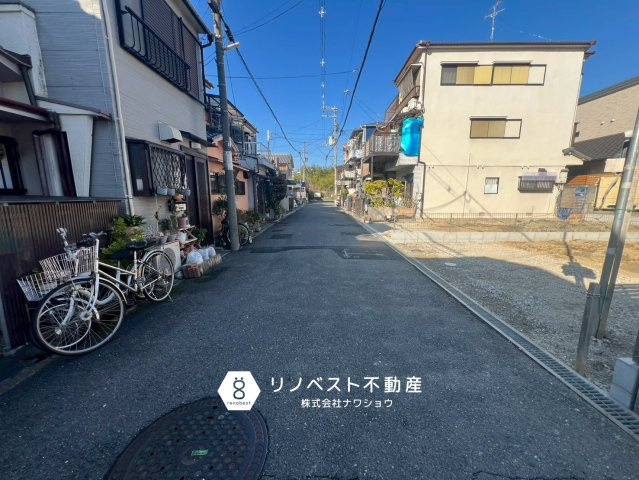 東大阪市南上小阪1期の前面道路含む現地写真