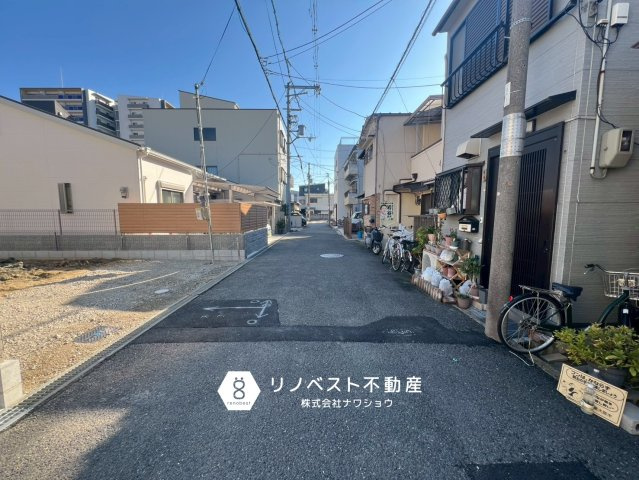 東大阪市南上小阪1期の前面道路含む現地写真