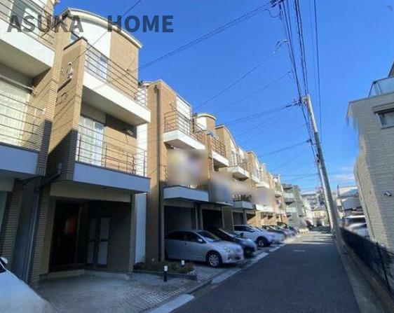 港北区日吉7丁目の前面道路含む現地写真|前面道路の様子です。駐車もラクラクできそうです。