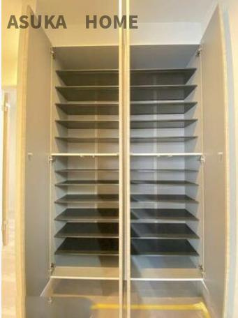 港北区日吉7丁目の玄関|玄関のシューズボックスの様子です。収納力たっぷりです。