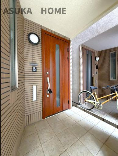 港北区日吉7丁目の玄関|玄関ドアになります。高級感がありますね。