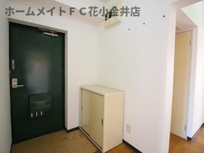 【玄関】 | ガーデンハイツ滝山B棟