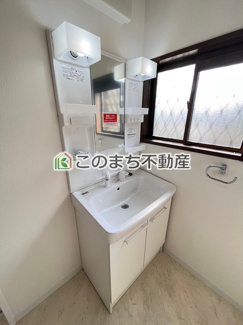 【洗面所】 | （リフォーム施工例）※建具やフローリング、その他仕様が異なる場合がございます。