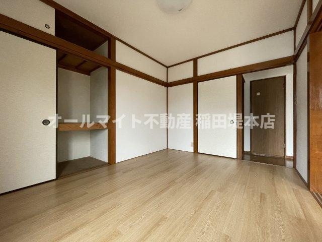 川崎市麻生区向原３丁目のテラスの居間・リビング