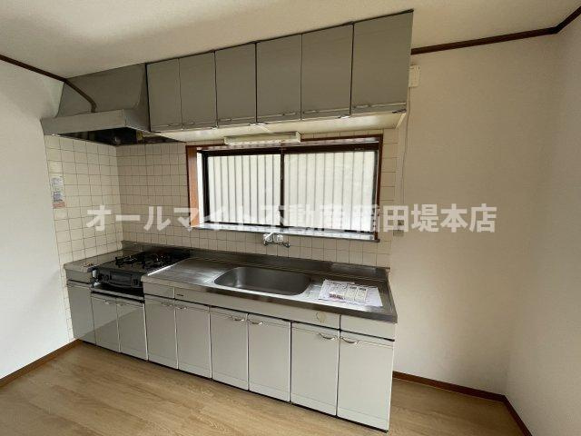 川崎市麻生区向原３丁目のテラスのキッチン