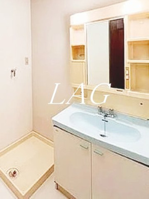 【洗面所】 | エッセレコモード | 洗面台です。