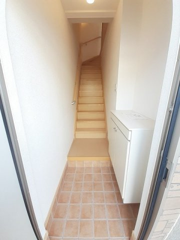 リバティハウスＢの玄関|収納もある玄関です