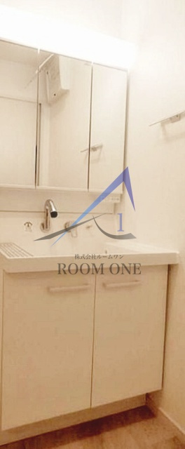 ＧＡＲＡＧＩＡの洗面所|独立洗面台です。