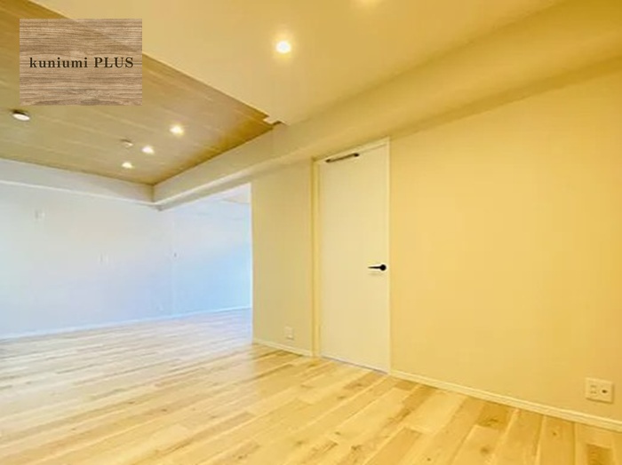 パークプラザ鶴見の居間・リビング