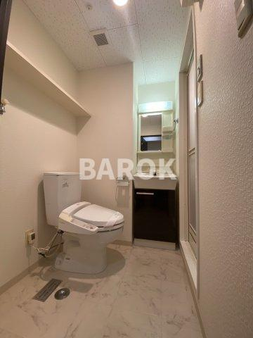 ORIENT №72HARBOR EAST TOWERの洗面所