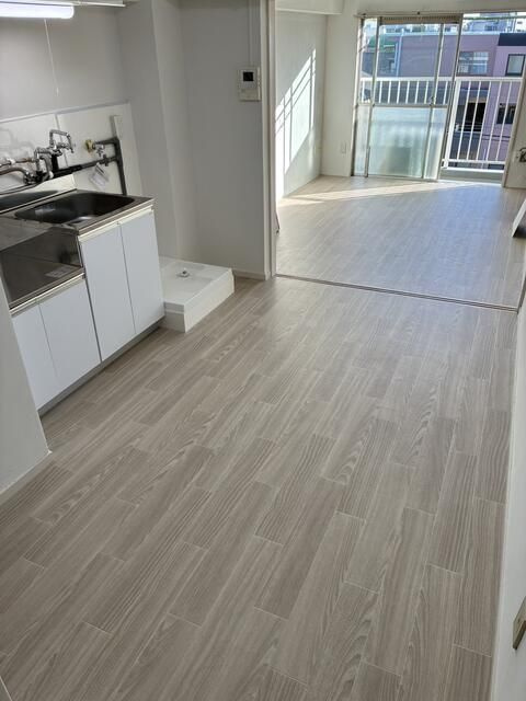 三田向原コーポの居間・リビング