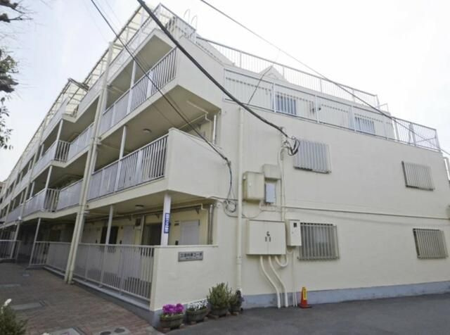 三田向原コーポの外観