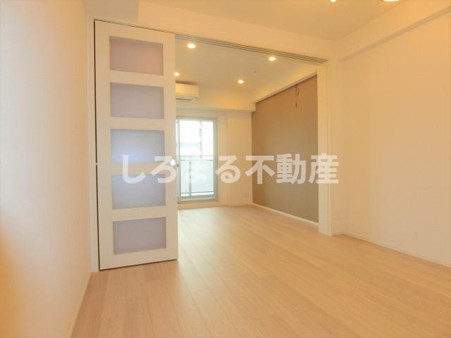 ザ・パークハビオ天満橋の居間・リビング