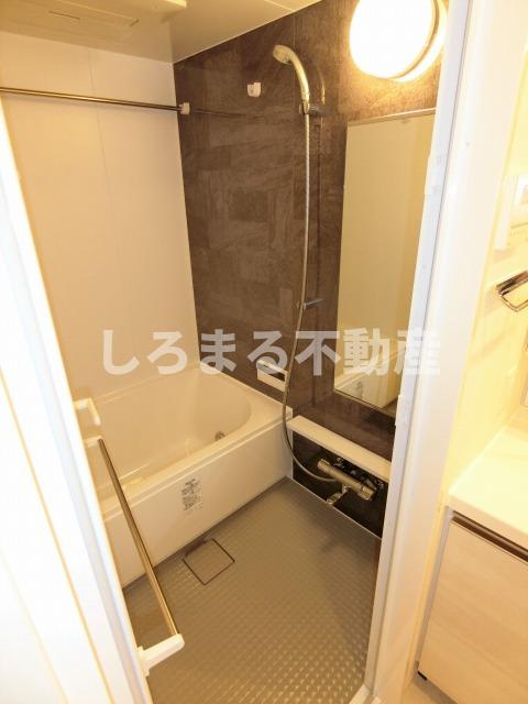 ザ・パークハビオ天満橋の浴室