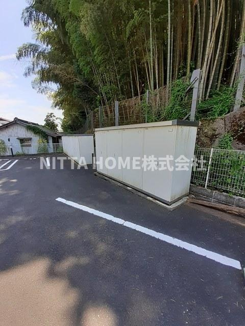 母屋のその他共用部分|外部物置付きです＊