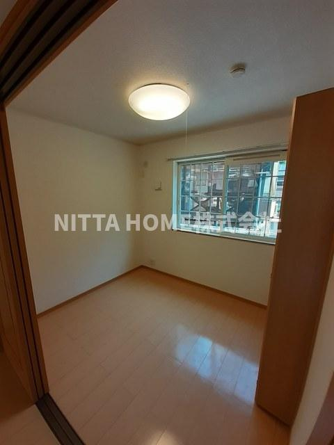 母屋の内装|３．７帖の洋室になります＊