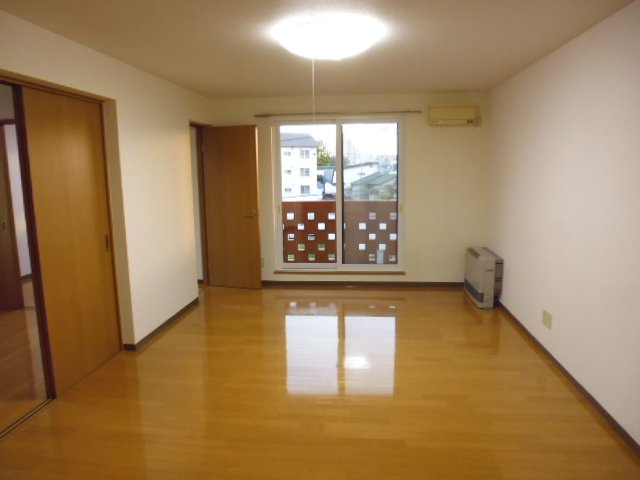 メゾンセリーヌの居間・リビング