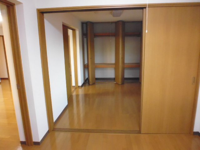 メゾンセリーヌの洋室