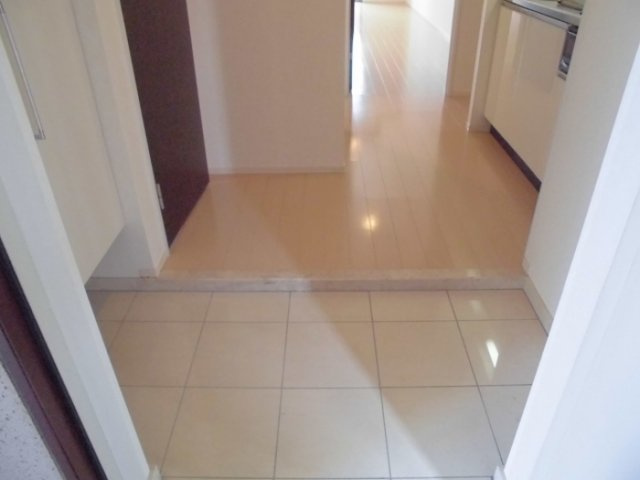 シュポール清澄白河の玄関