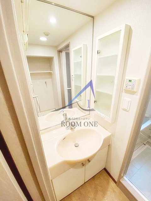 アートコート田園調布ＪＰの洗面所|洗面台です。