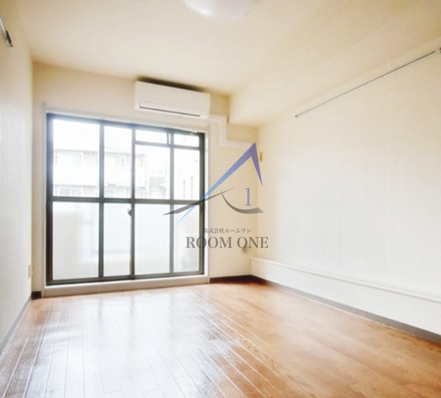 モナークマンション溝ノ口第３の居間・リビング|洋室のお部屋です。