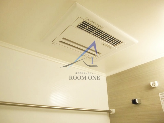 ルーブル品川西小山の設備|浴室乾燥機です。