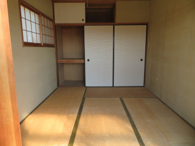 高崎市吉井町南陽台　中古448の和室