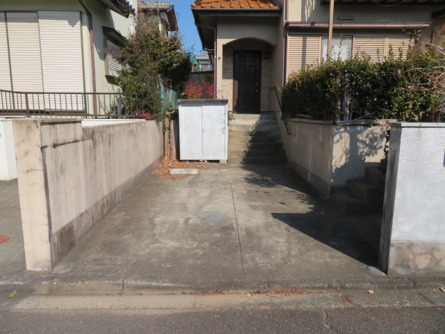 高崎市吉井町南陽台　中古448の駐車場