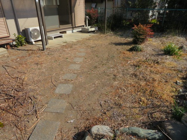 高崎市吉井町南陽台　中古448の庭