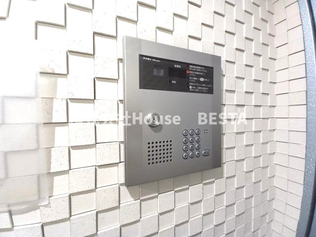 ブライクT27のエントランス