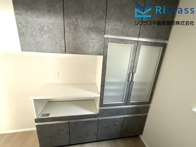 新築戸建　神戸市北区鈴蘭台東町６丁目1のキッチン|食器棚付きです