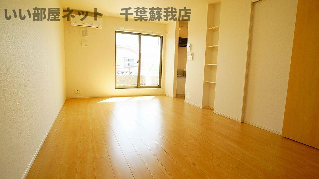 クラージュの居間・リビング|おしゃれな居間です