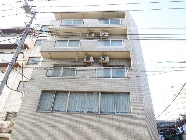 ソレイユトシマの外観|きれいなタイル貼りのマンションです♪