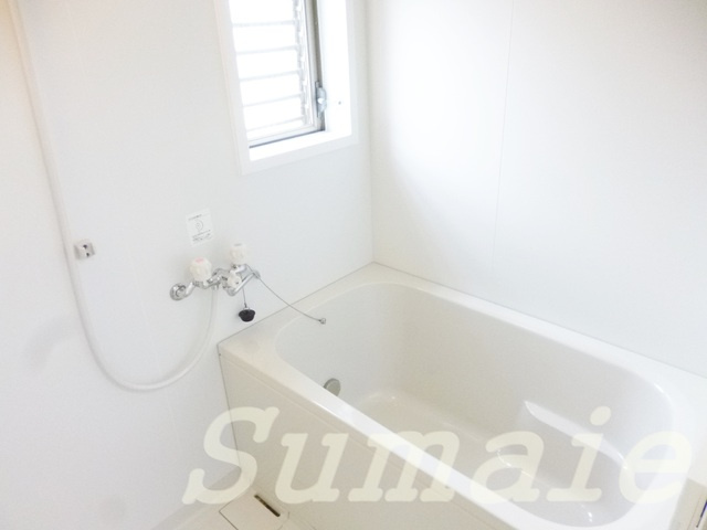 ソレイユトシマの浴室|浴室にも窓があります☆★