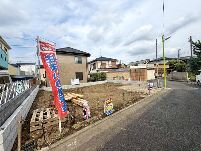 世田谷区桜上水2丁目　広々10ｍ間口×土地36坪超　新築戸建限定1棟の前面道路含む現地写真
