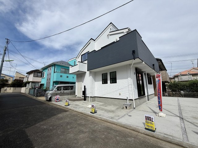 世田谷区桜上水2丁目　広々10ｍ間口×土地36坪超　新築戸建限定1棟の前面道路含む現地写真