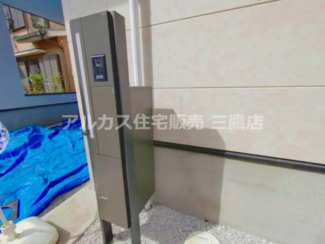 調布市柴崎1丁目 京王線 柴崎駅 新築戸建の玄関