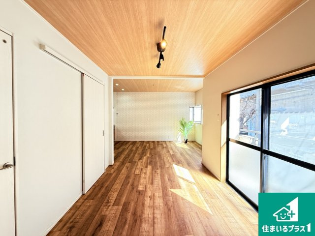浜口東３丁目　中古戸建の玄関